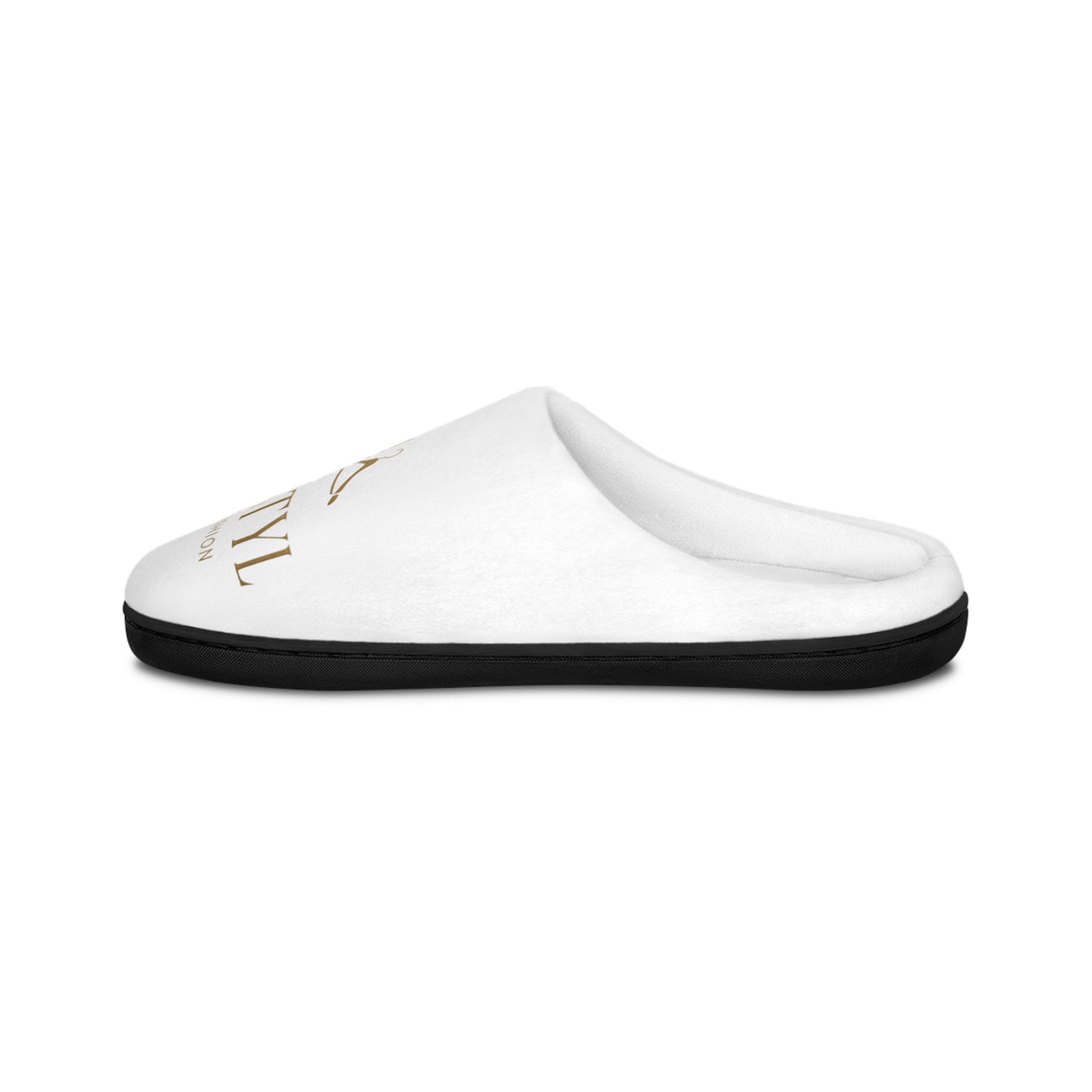 Luxury at Your Feet: Christyl’s Chic Indoor Slippers